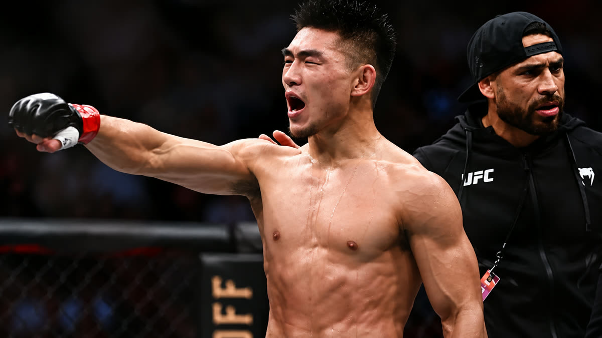 Song Yadong celebrating after the win.